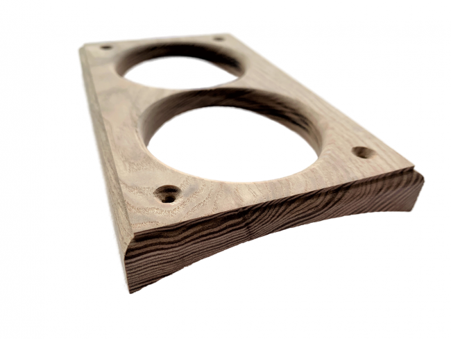 Накладка под розетку/выключатель 68 мм из дерева Ясень на бревно и блок-хаус диаметром 280мм