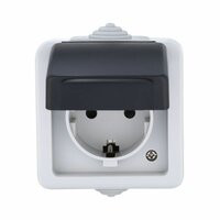 Розетка уличная с заземлением c крышкой IP54